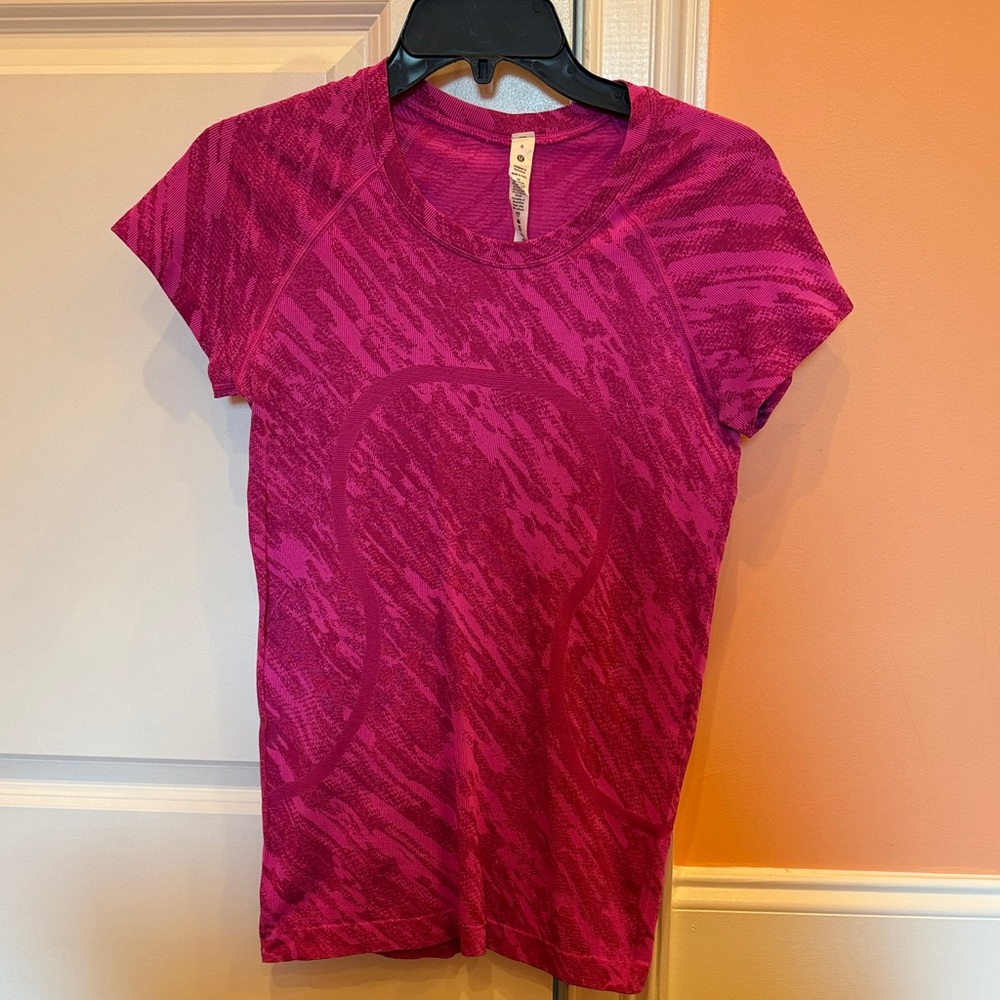 Lululemon Women's Pink Athletic Top